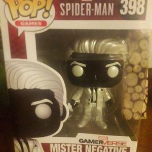 Funko pop "Mister Negative"
